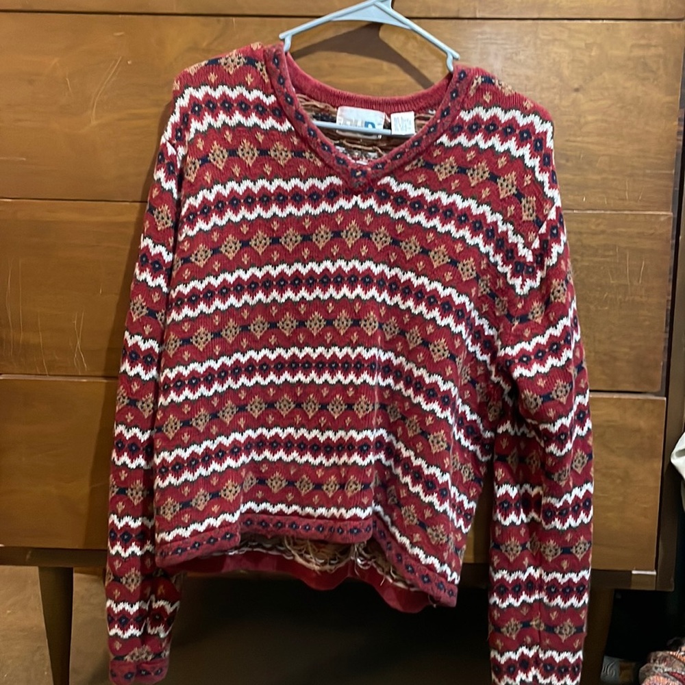 Mostly red large Paul Harris Design sweater